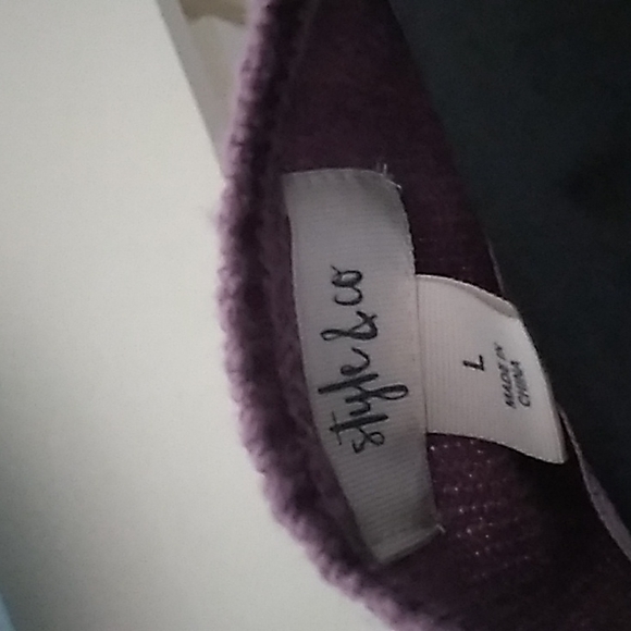 Long sleeve lightweight dusty rose sweater - Picture 3 of 4